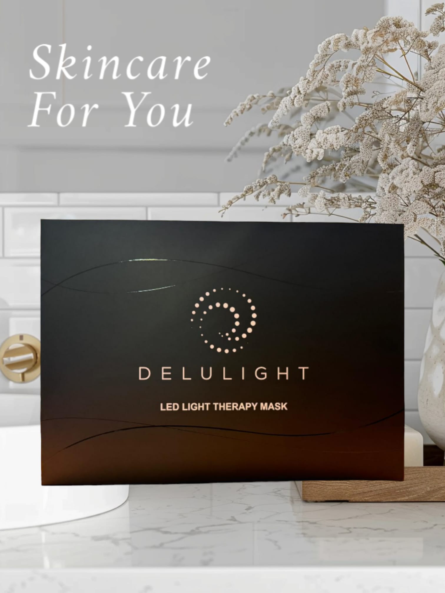 DELULIGHT™  LED Therapy Mask